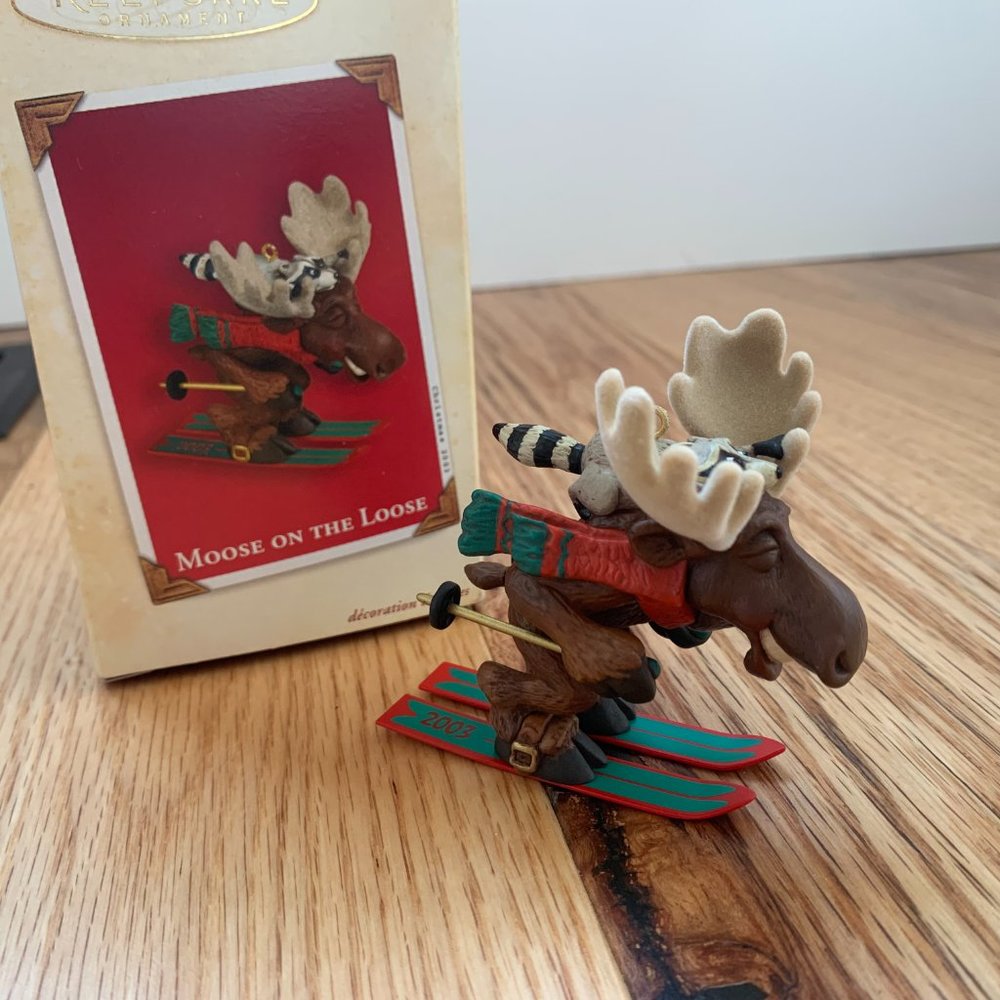 Hallmark Keepsake Ornament - Moose on the Loose 2003 - Brand New, Never Used - Picture 5 of 11